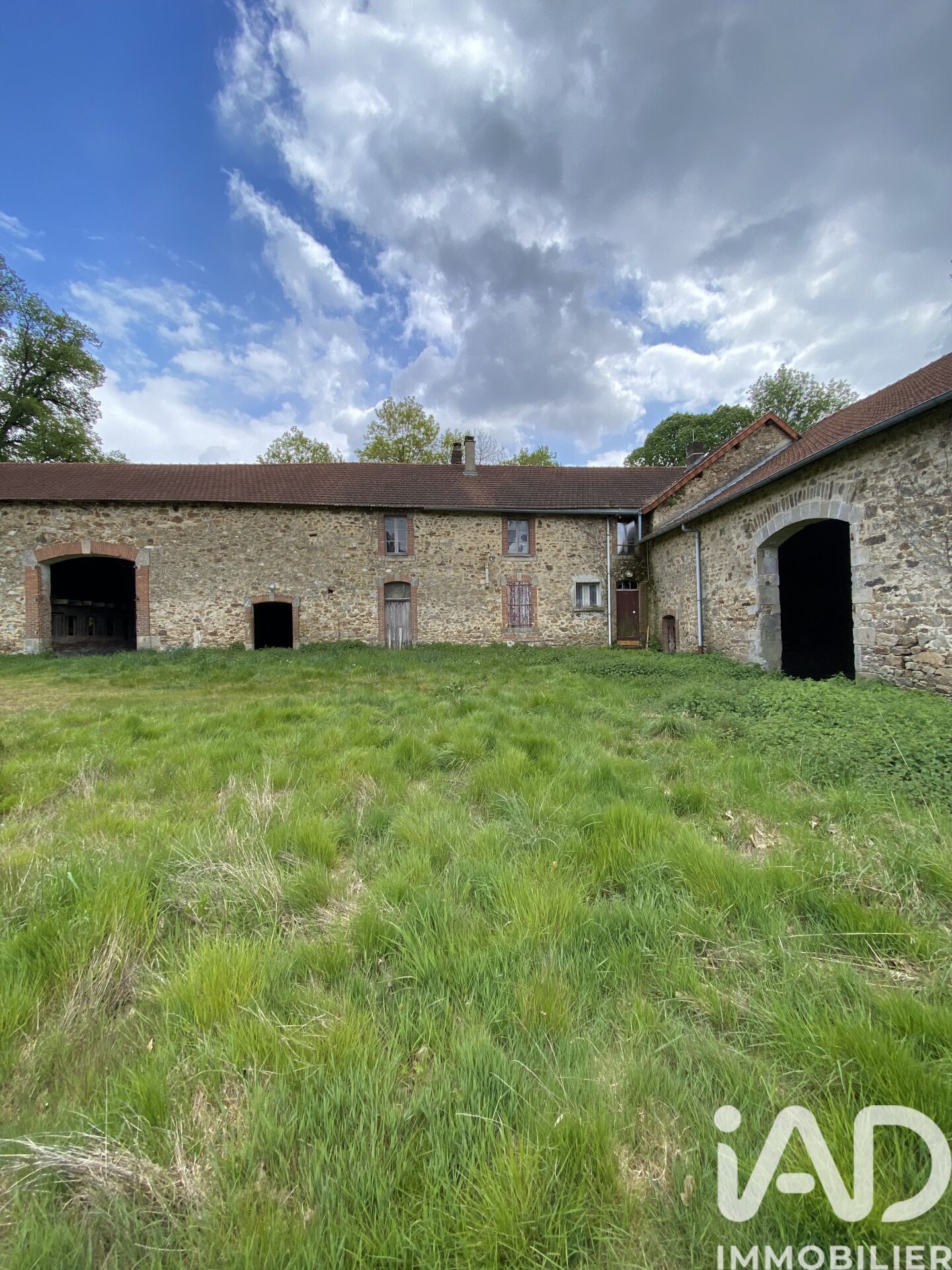 Limoges - 200m² - 5p.