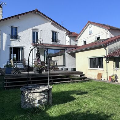 Maison 7 pièces 1090000 €