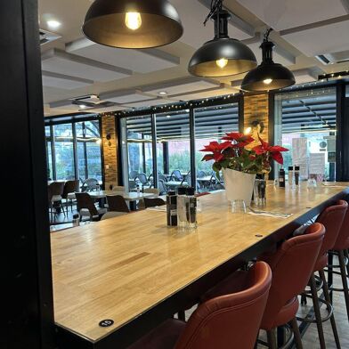 Commerce  421200 €