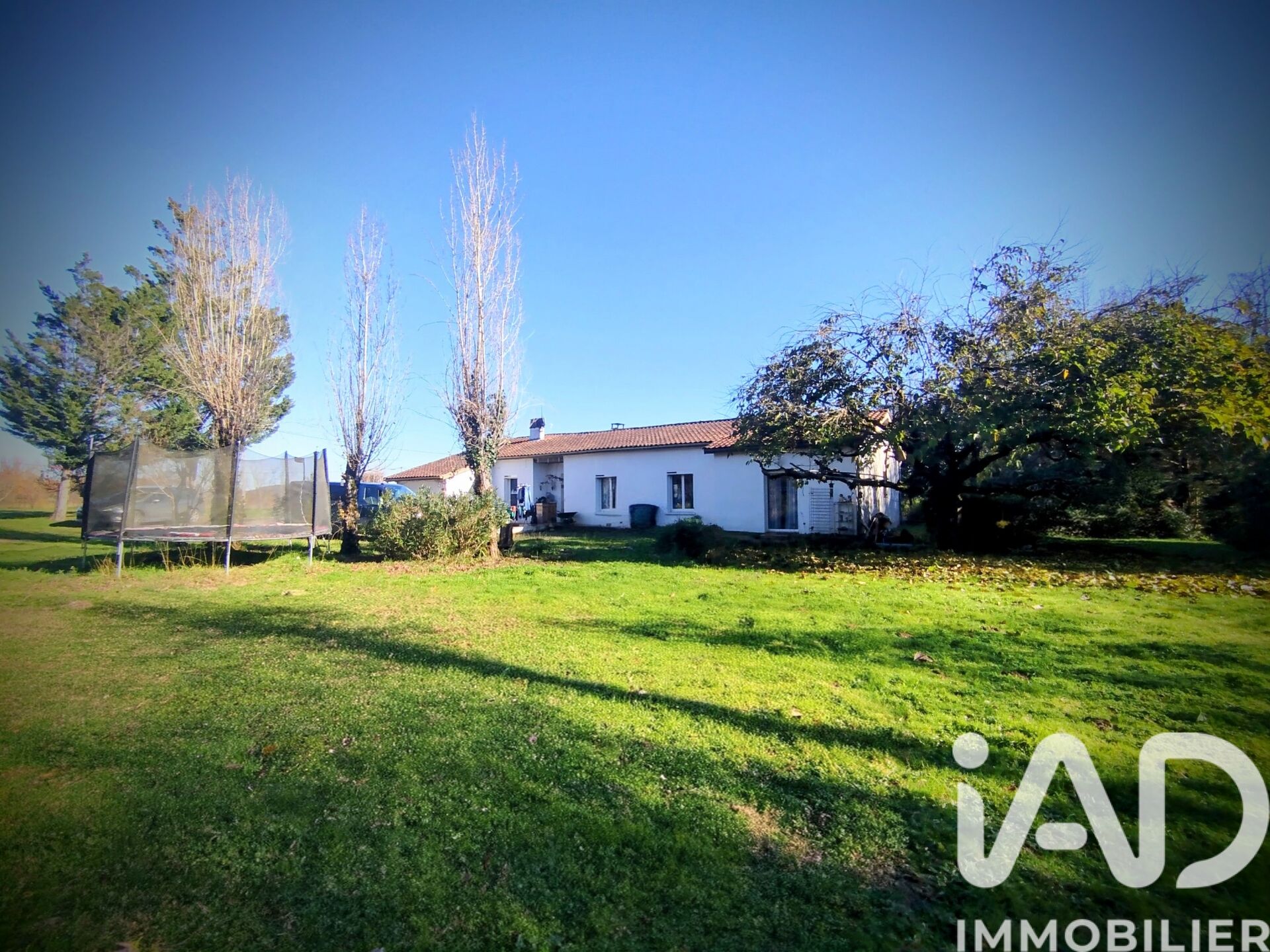 St-Sylvestre-Sur-Lot - 186m² - 7p. - 5ch.