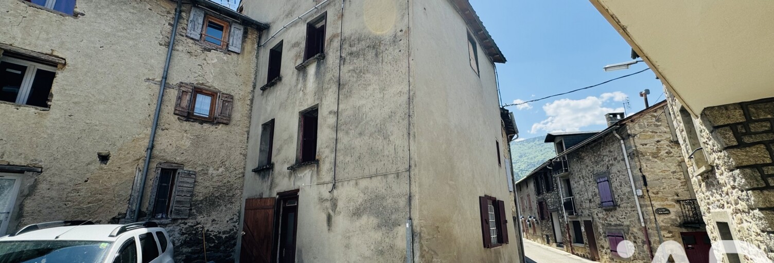 Maison 7 Pièces 123 m² à vendre à Quérigut (09460)