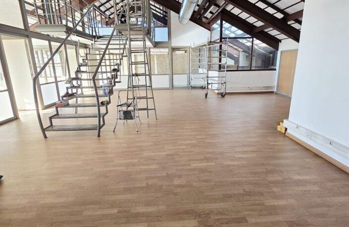 Location Boutique/Local commercial 292 m&sup2; — photo 3