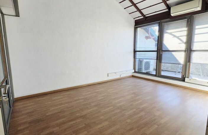 Location Boutique/Local commercial 292 m&sup2; — photo 4