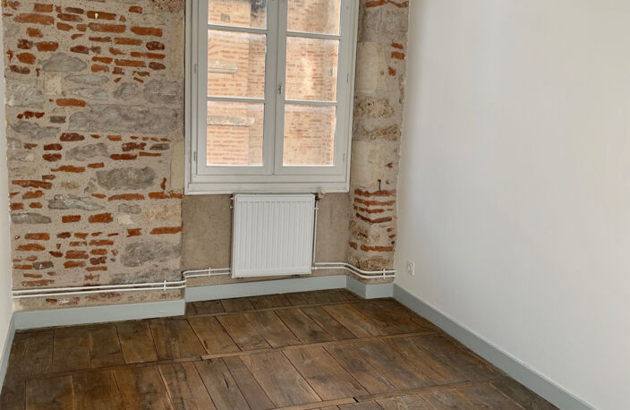T4 - COEUR DE VILLE - CAHORS — photo 3