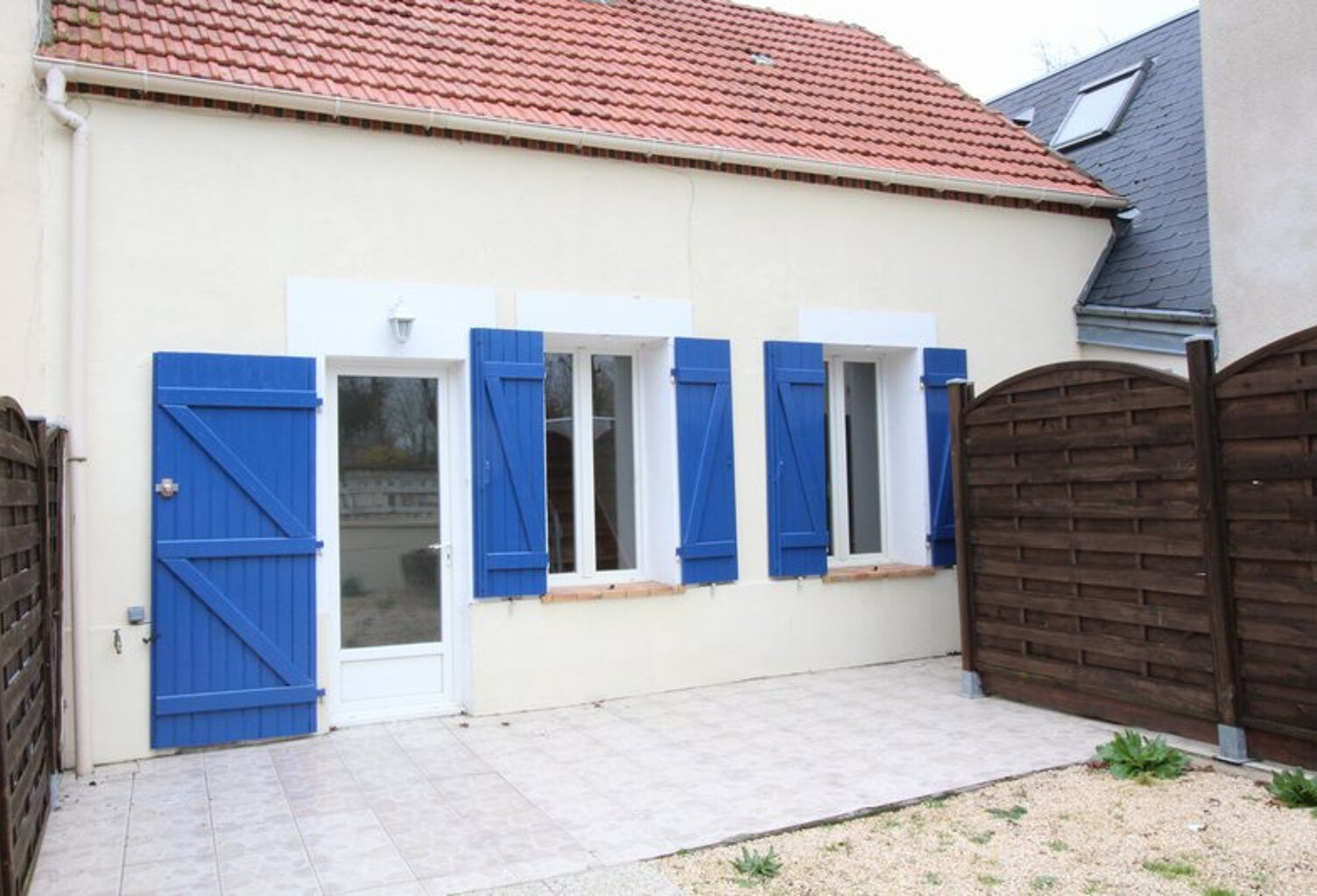 Proche Sancergues maison de village — photo 1