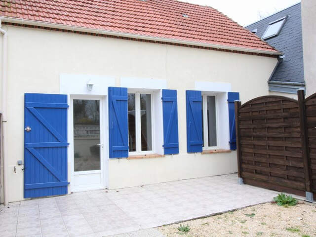 Proche Sancergues maison de village — photo du bien