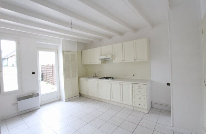 Proche Sancergues maison de village — photo 2