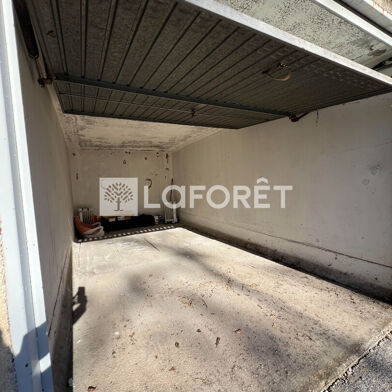 Garage  18000 €