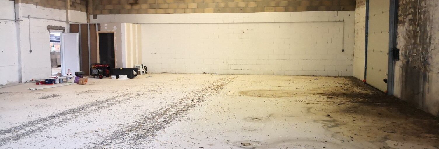 Local industriel  1830 m² à vendre à Montargis (45200)