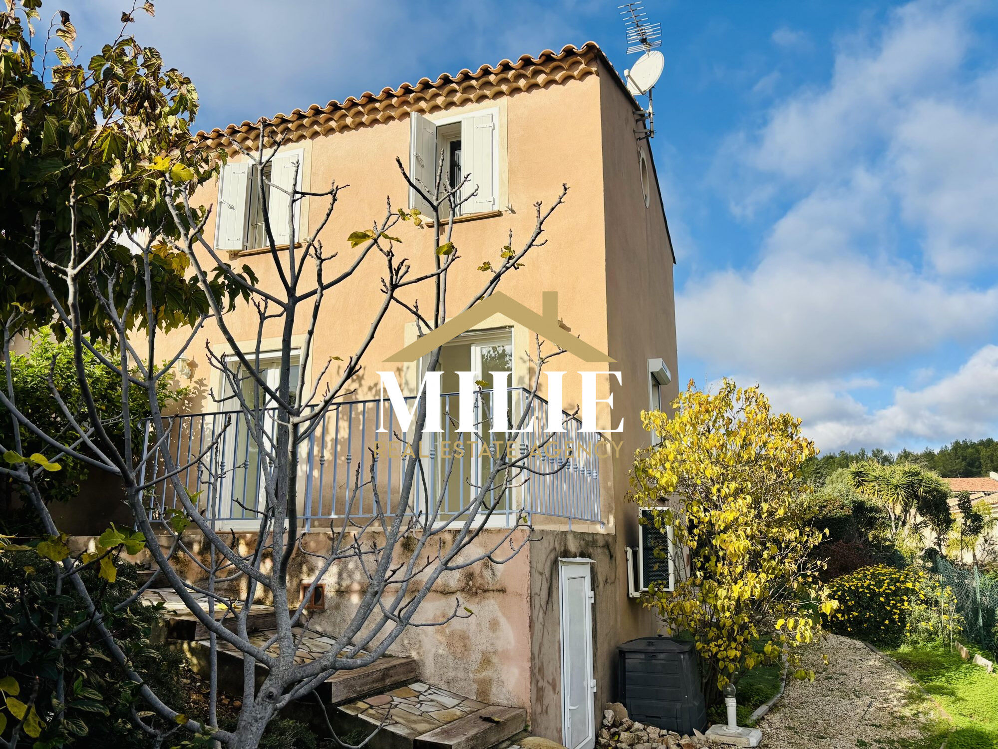 Villa / Maison  T3 à vendre Bandol 83150