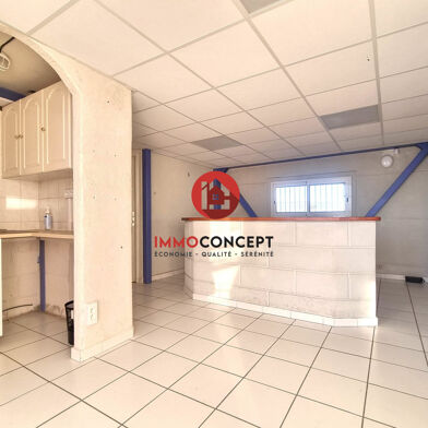 Bureau 6 pièces 1200 €