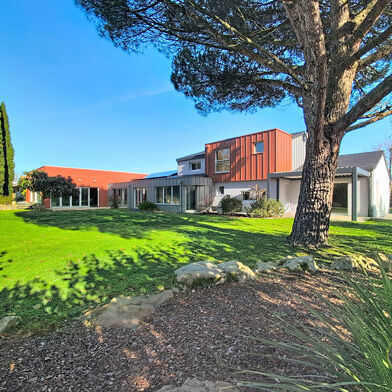 Maison 15 pièces 699900 €