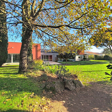 Maison 15 pièces 699900 €