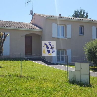 Maison 6 pièces 895 €