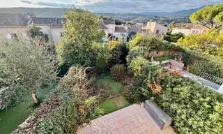 Maison 5 Pièces 106 m² à vendre à Villeneuve-Loubet (06270)