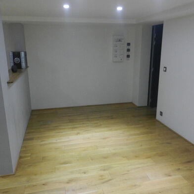 Bureau 4 pièces 159000 €