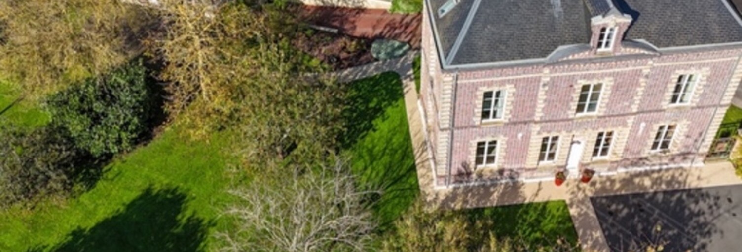 Maison 8 Pièces 288 m² à vendre à Beaumont-le-Roger (27170)