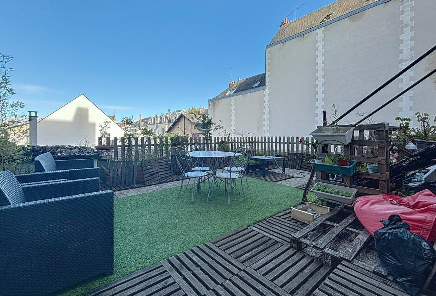 Appartement À Vendre — photo 1