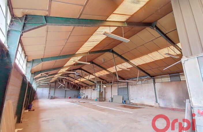 Bien Commercial À Vendre — photo 3