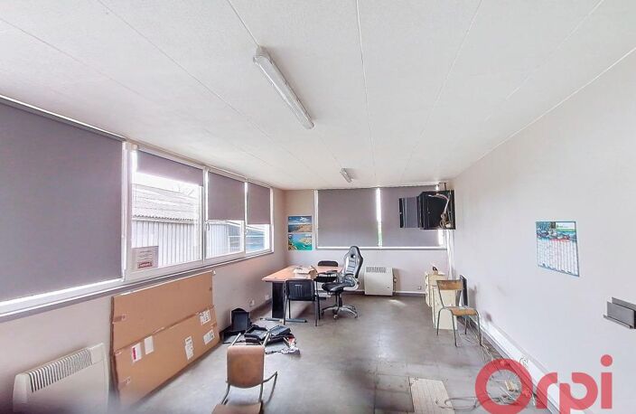 Bien Commercial À Vendre — photo 3
