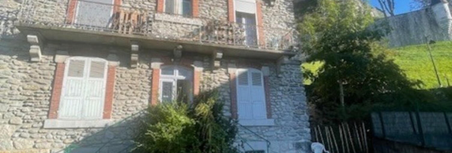 Immeuble  214 m² à vendre à Lourdes (65100)