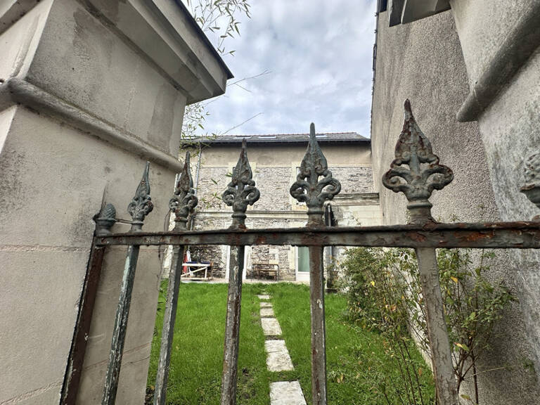 Immeuble à vendre ANGERS (49) — photo 1