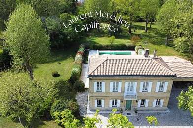 Maison 10 pièces 639000 €