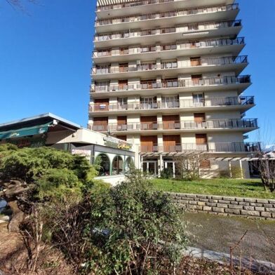 Appartement 4 pièces 1168 €