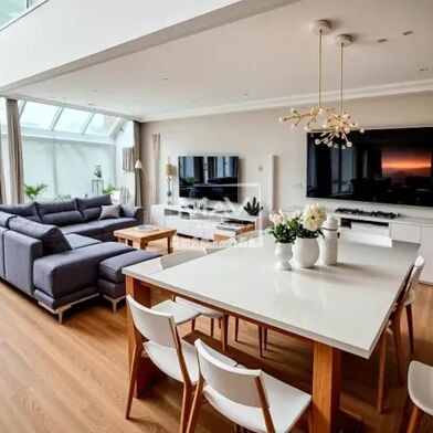 Appartement 4 pièces 531300 €