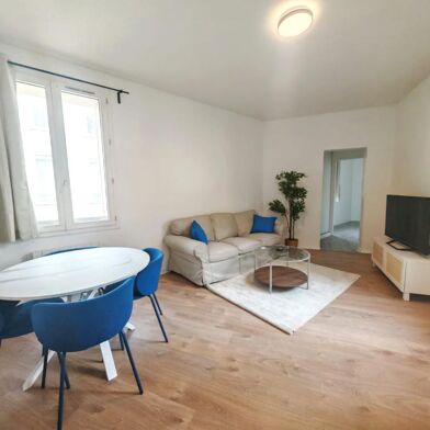 Appartement 3 pièces 860 €