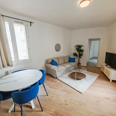 Appartement 3 pièces 860 €