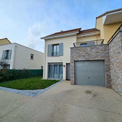 Maison 5 pièces 1650 €