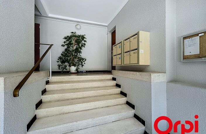 🏡 EXCLUSIVITÉ ORPI – TOULON OUEST / VALBOURDIN – T4 de 82 m² — photo 2