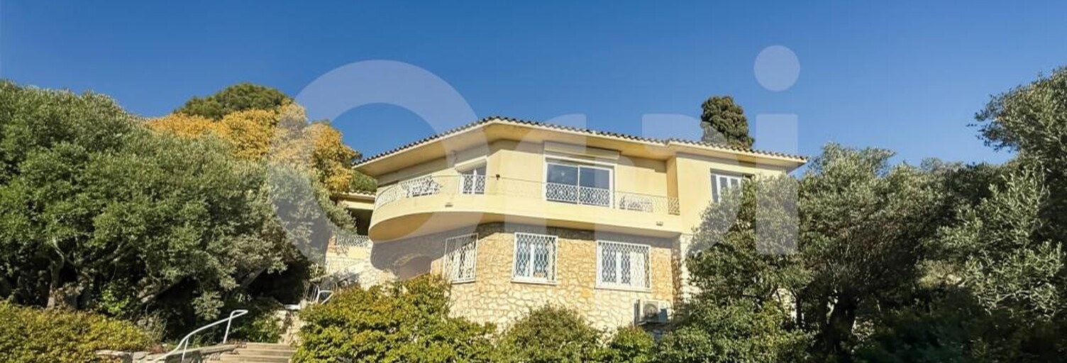 Maison 6 Pièces 220 m² à louer à Toulon (83200)