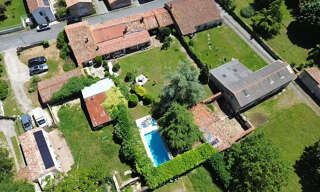 Maison 10 Pièces 157 m² à vendre à Vouillé-les-Marais (85450)