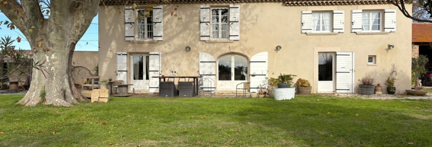 Maison 9 Pièces 205 m² à vendre à Camaret-sur-Aigues (84850)