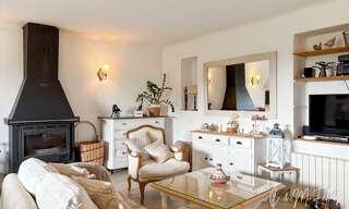 Maison 9 Pièces 205 m² à vendre à Camaret-sur-Aigues (84850)