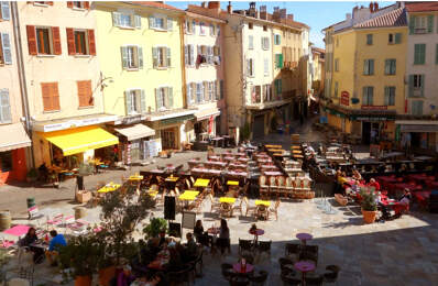 Appartement T2,de 40,75 m2 , avec terrasse de 15 m2 ,dans le centre de Hyeres les palmiers — photo du bien