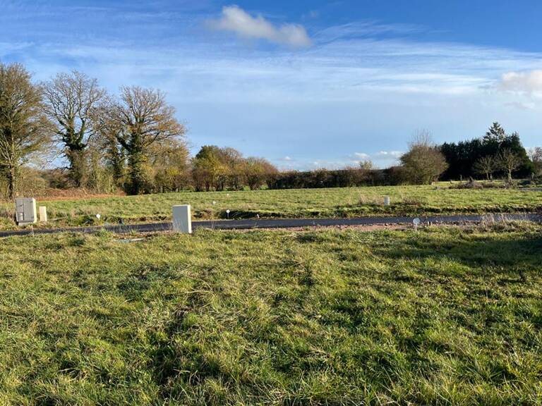 NORON L'ABBAYE TERRAIN DE 781 m² — photo 1