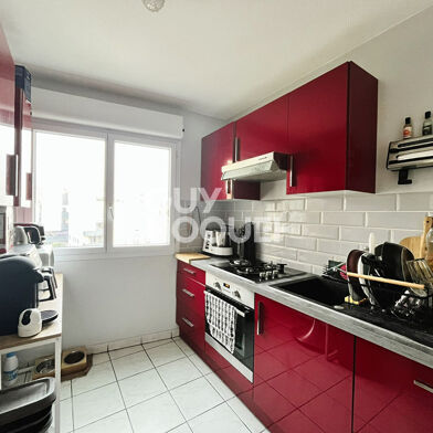Appartement 2 pièces 773 €