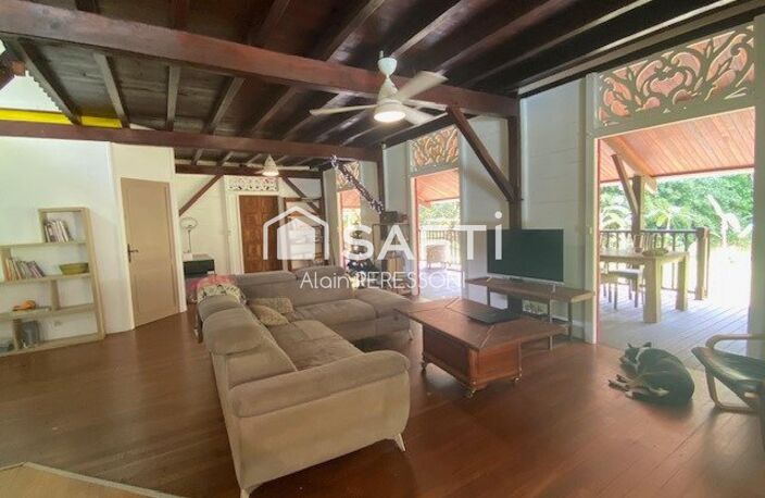 Propriété de style Créole T6 sur parcelle de 1Ha Piscine — photo 2