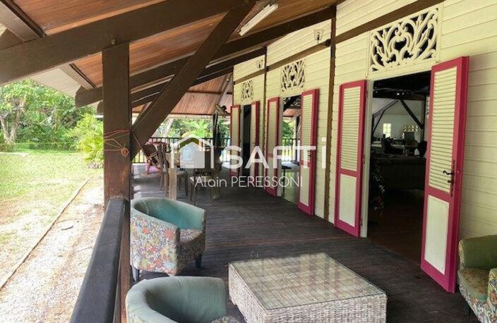 Propriété de style Créole T6 sur parcelle de 1Ha Piscine — photo 3