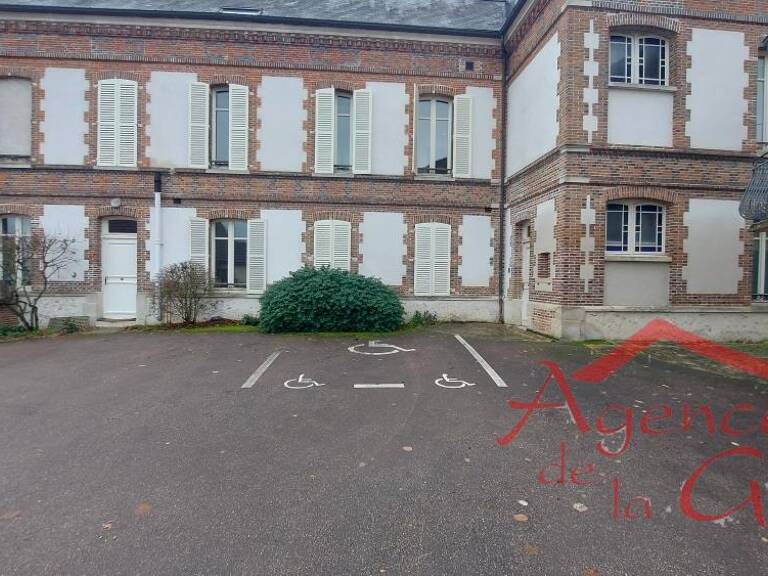 Immeuble  292 m² — photo 1