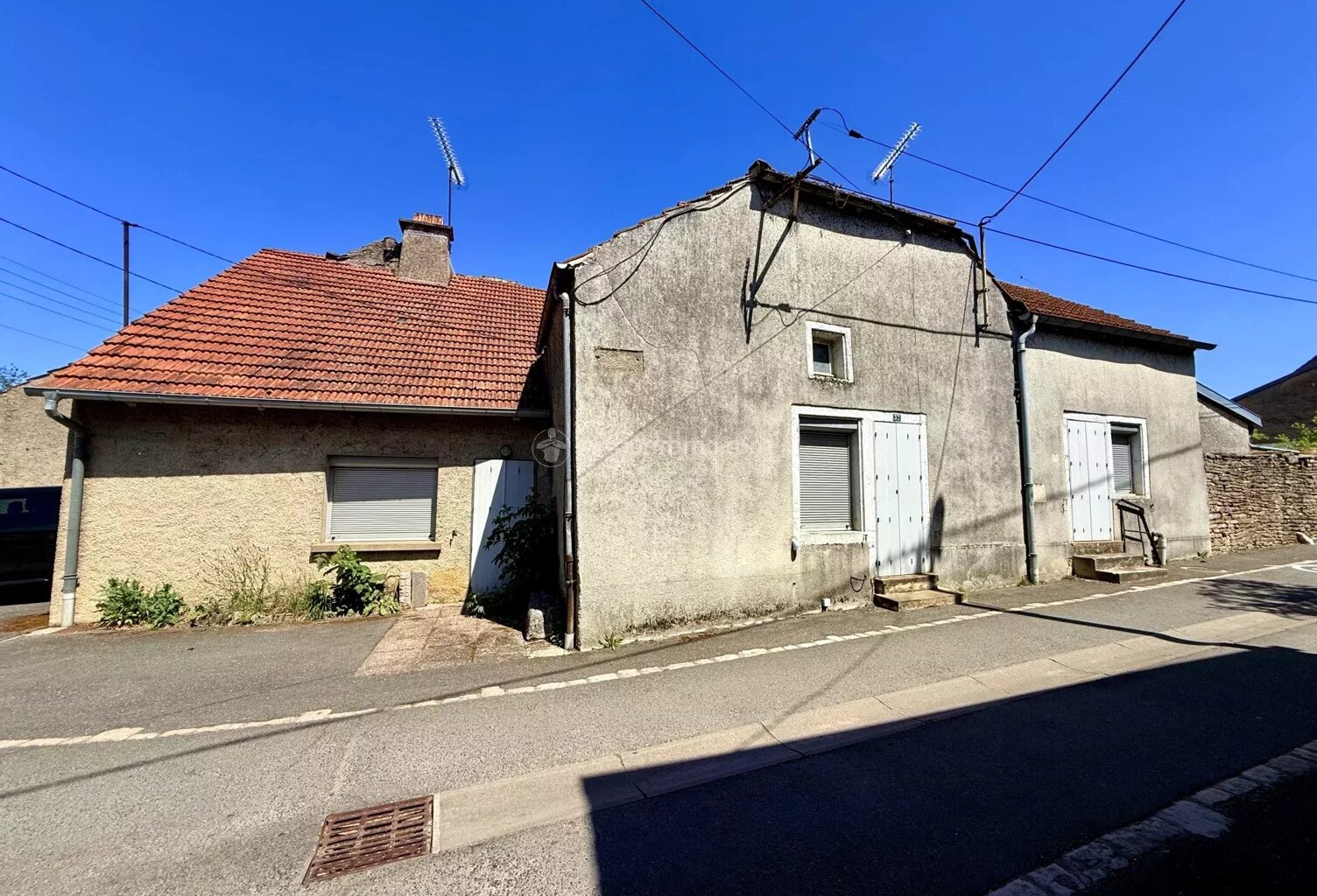 Maison + studio indépendant — photo 1