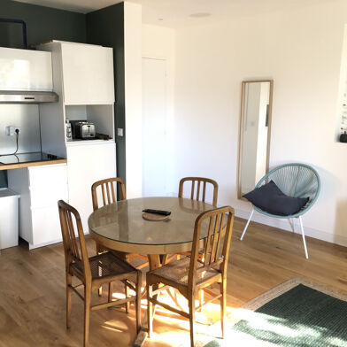 Appartement 2 pièces 815 €