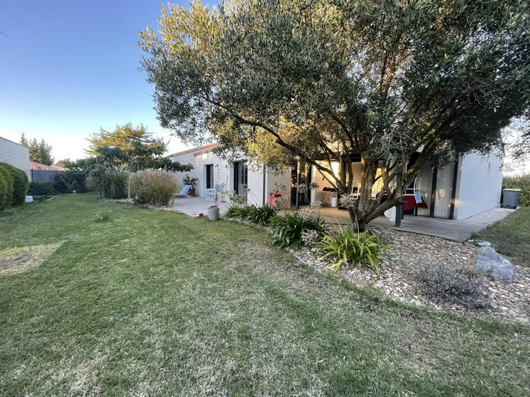 Contemporaine et séduisante maison plain-pied — photo 1