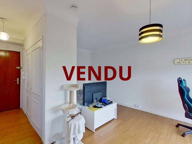 CAEN RIVE DROITE APPARTEMENT DE 1 PIECES DE 30M2 A VENDRE LO — photo 1