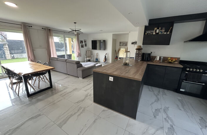 MAISON SPACIEUSE T6 de 160m2. avec grand garage ! — photo 2