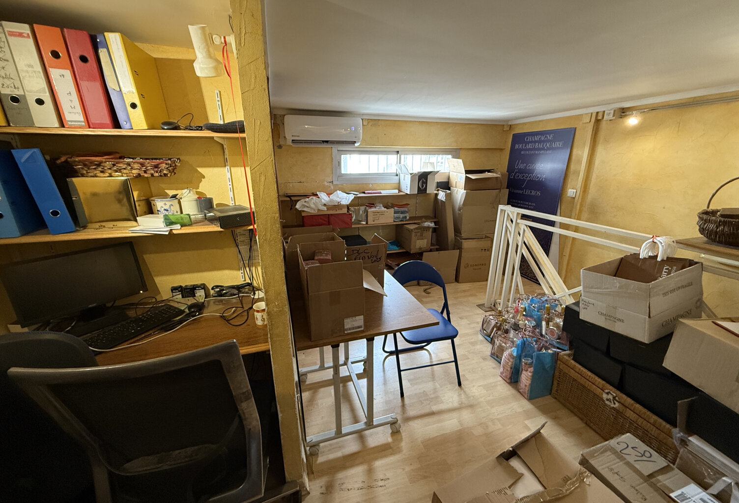 Local commercial 55 m2 hyper centre ville Saint Denis — photo 1