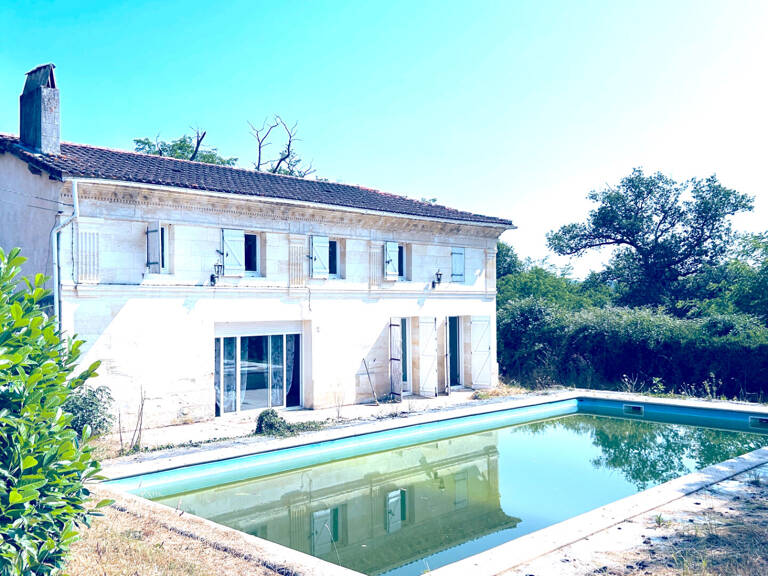 A VENDRE MAISON EN PIERRE AVEC TERRAIN ET ETANG - SECTEUR COUTRAS — photo 1